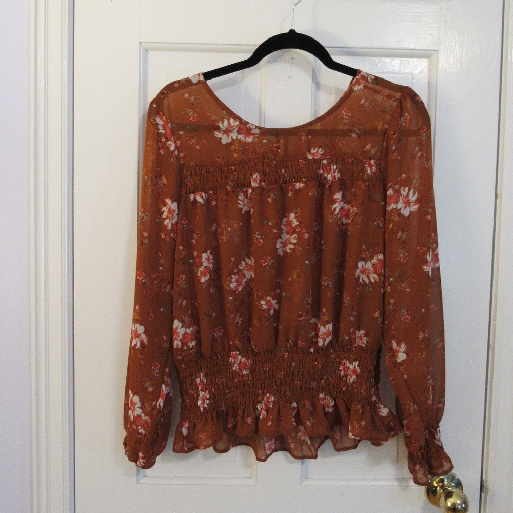 Auburn Floral top